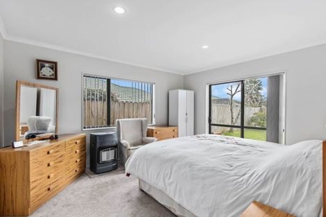 Photo of property in 13 Coleraine Place, East Tamaki, Auckland, 2016