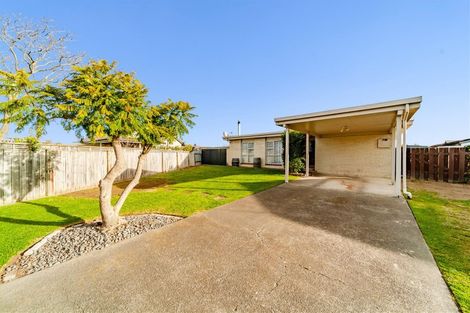 Photo of property in 33 Fife Crescent, Tamatea, Napier, 4112