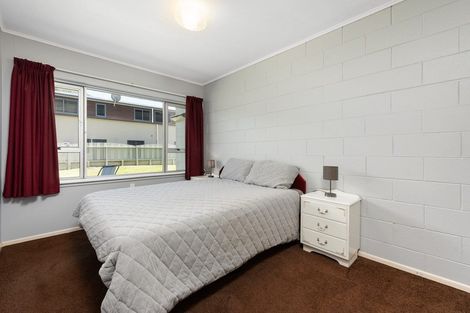 Photo of property in 40 Maunganui Road, Mount Maunganui, 3116