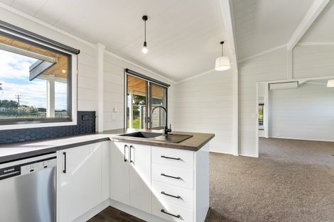 Photo of property in 67 Mosston Road, Castlecliff, Whanganui, 4501