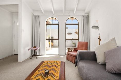 Photo of property in 75a Avondale Road, Taradale, Napier, 4112