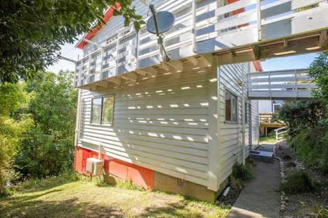Photo of property in 12 Fairburn Grove, Johnsonville, Wellington, 6037