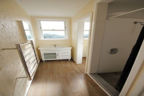 Photo of property in 327 Adelaide Road, Newtown, Wellington, 6021