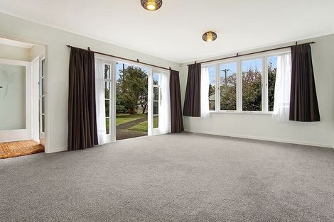 Photo of property in 116 Taikata Road, Te Atatu Peninsula, Auckland, 0610