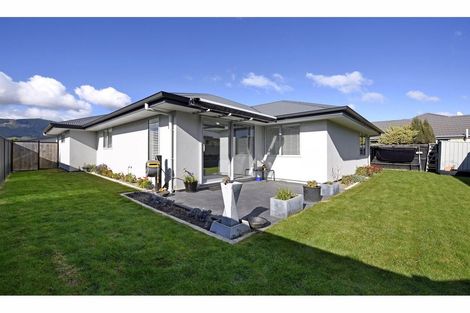 Photo of property in 41 Kendall View, Stoke, Nelson, 7011