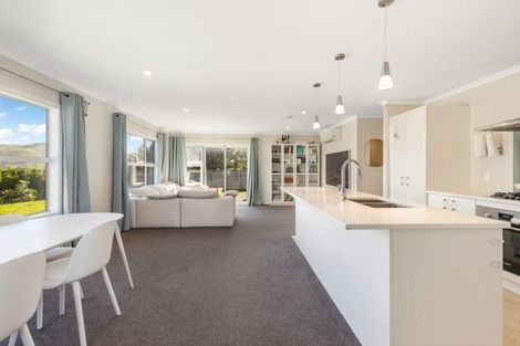 Photo of property in 169 Waipounamu Drive, Kelson, Lower Hutt, 5010