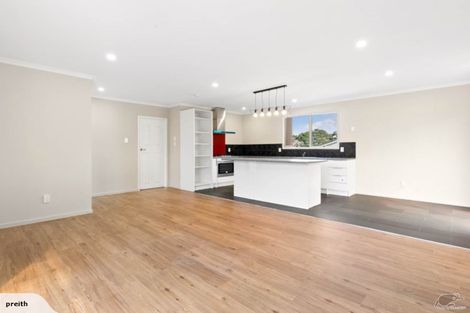 Photo of property in 7 Gambare Place, Wattle Downs, Auckland, 2103