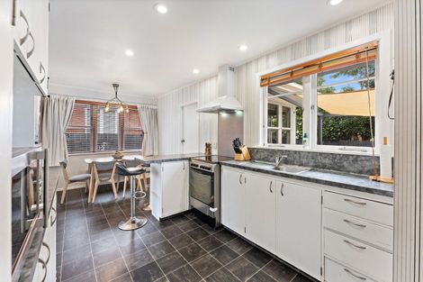 Photo of property in 41 Totara Park Road, Clouston Park, Upper Hutt, 5018
