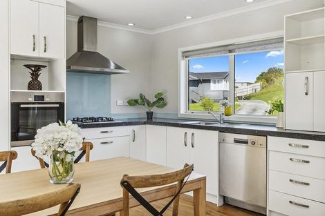 Photo of property in 4 Doncaster Terrace, Ascot Park, Porirua, 5024