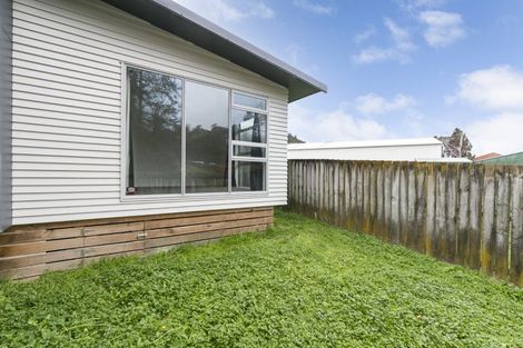 Photo of property in 2/1 Hair Street, Wainuiomata, Lower Hutt, 5014