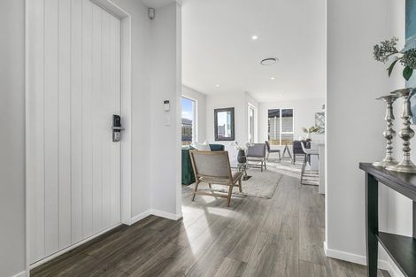 Photo of property in 10 Bine Crescent, Orewa, 0931