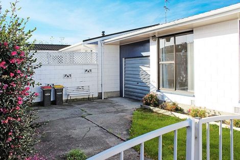 Photo of property in 220 Waimairi Road, Ilam, Christchurch, 8041