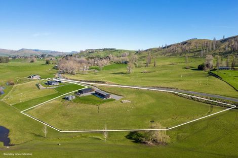 Photo of property in 471 Hatuma Road, Waipukurau, 4281