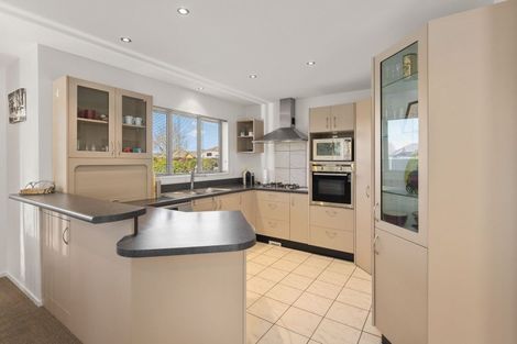 Photo of property in 67 Coolspring Way, Redwood, Christchurch, 8051