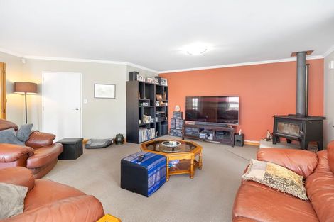 Photo of property in 29 La Lena Grove, Fitzherbert, Palmerston North, 4410