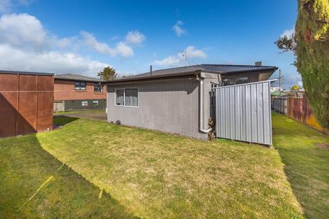 Photo of property in 17 Macdonald Road, Glenview, Hamilton, 3206