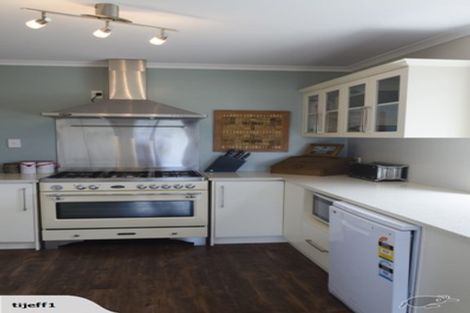 Photo of property in 20 Derby Street, Westport, 7825