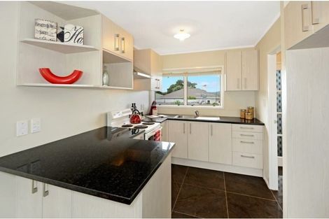 Photo of property in 1/123 Birkdale Road, Birkdale, Auckland, 0626