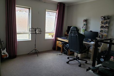 Photo of property in 29 Horizon View Road, Oteha, Auckland, 0632