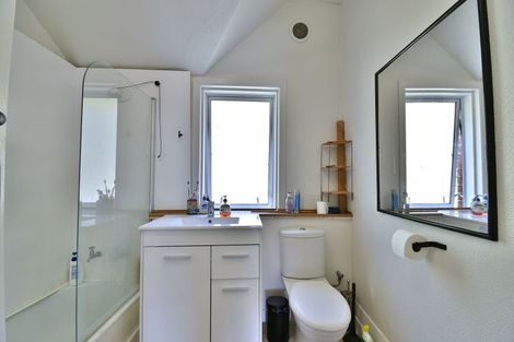 Photo of property in 26 Norfolk Street, Saint Clair, Dunedin, 9012