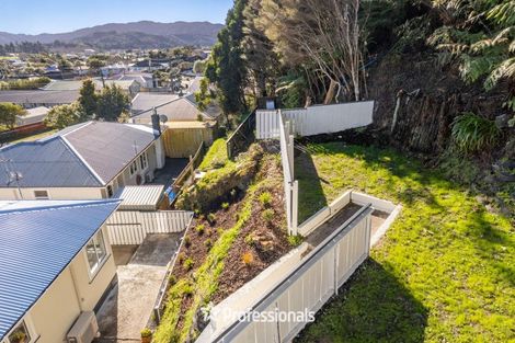 Photo of property in 61 Petrie Street, Wainuiomata, Lower Hutt, 5014