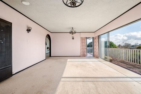 Photo of property in 5 Pohutukawa Drive, Pukete, Hamilton, 3200