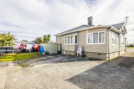 Photo of property in 308 Massey Road, Mangere East, Auckland, 2024