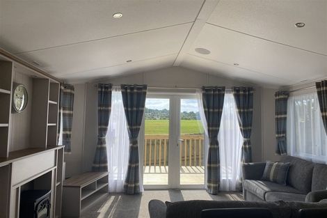 Photo of property in 87b Kaurilands Road, Titirangi, Auckland, 0604