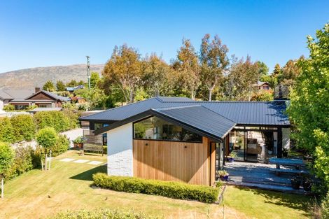 Photo of property in 51 West Meadows Drive, Wanaka, 9305