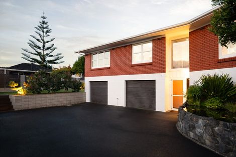 Photo of property in 180 Sandwich Road, St Andrews, Hamilton, 3200