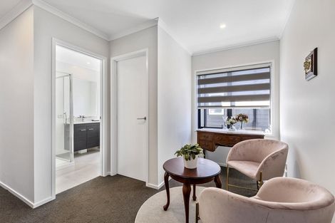 Photo of property in 17 Sacred Kingfisher Road, Hobsonville, Auckland, 0616