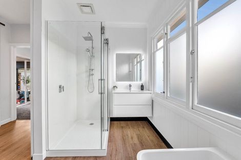 Photo of property in 113 Govett Avenue, Frankleigh Park, New Plymouth, 4310