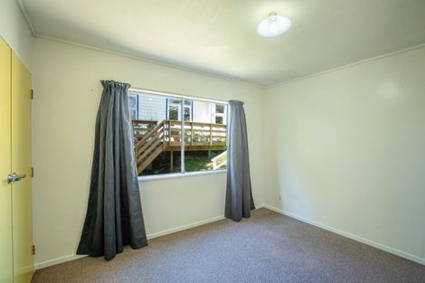 Photo of property in 12 Fairburn Grove, Johnsonville, Wellington, 6037