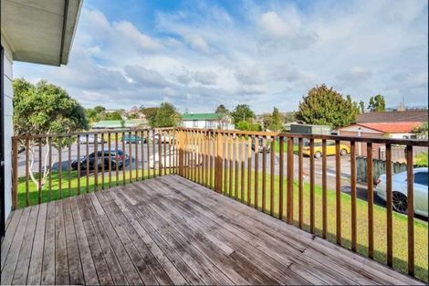 Photo of property in 21 Crosby Road, West Harbour, Auckland, 0618