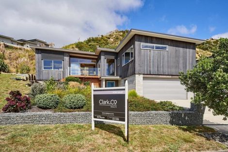 Photo of property in 3 Pacific View, Whitby, Porirua, 5024
