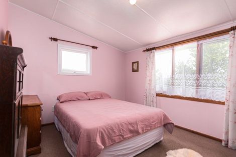 Photo of property in 11 Smith Street, Waipukurau, 4200