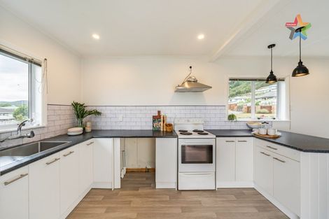 Photo of property in 29 Nelson Crescent, Wainuiomata, Lower Hutt, 5014