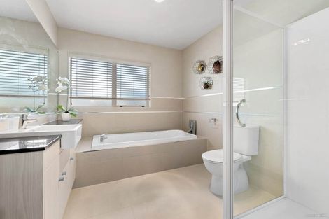 Photo of property in 36 Jerpoint Drive, Flat Bush, Auckland, 2019