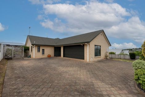 Photo of property in 22 Hollinger Place, Nawton, Hamilton, 3200