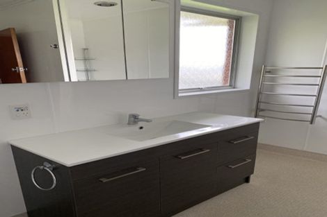 Photo of property in 16-18 Kakamutu Road, Otorohanga, 3900