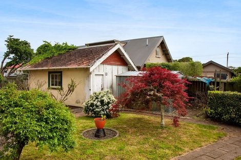 Photo of property in 68 Collins Street, Hawera, 4610