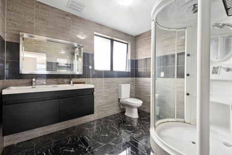 Photo of property in 102 Marne Road, Papakura, 2110