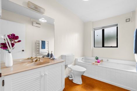 Photo of property in 2 Rubens Place, Burnside, Christchurch, 8053