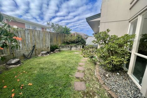 Photo of property in 2/28 Third Avenue, Tauranga, 3110