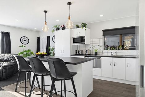 Photo of property in 2/604 Alexandra Street, Parkvale, Hastings, 4122