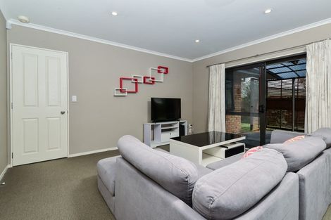 Photo of property in 54 Saint James Drive, Huntington, Hamilton, 3210