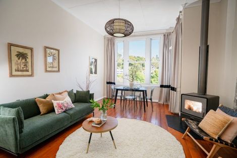 Photo of property in 58 Fairview Crescent, Kelburn, Wellington, 6012