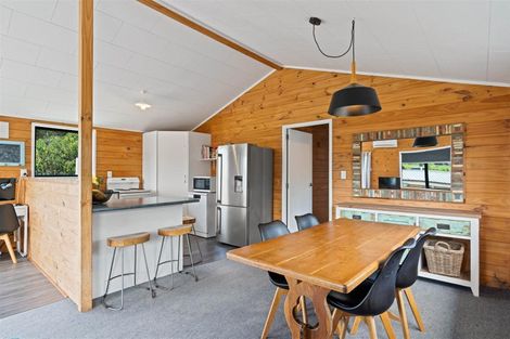 Photo of property in Hurndall Street East, Maungaturoto, 0520