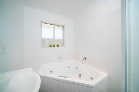 Photo of property in 12 Donatello Drive, Rolleston, 7614