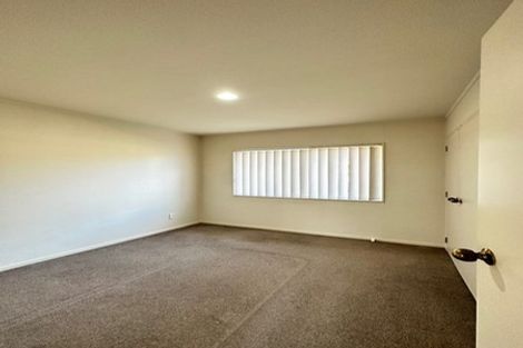 Photo of property in 1/15 Tolben Place, Golflands, Auckland, 2013